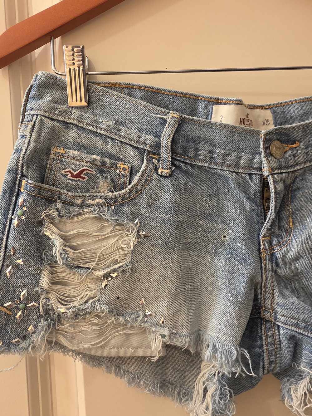 Hollister Light Wash Distressed Denim Shorts with Stud Accents - Light Blue - Picture 3 of 6